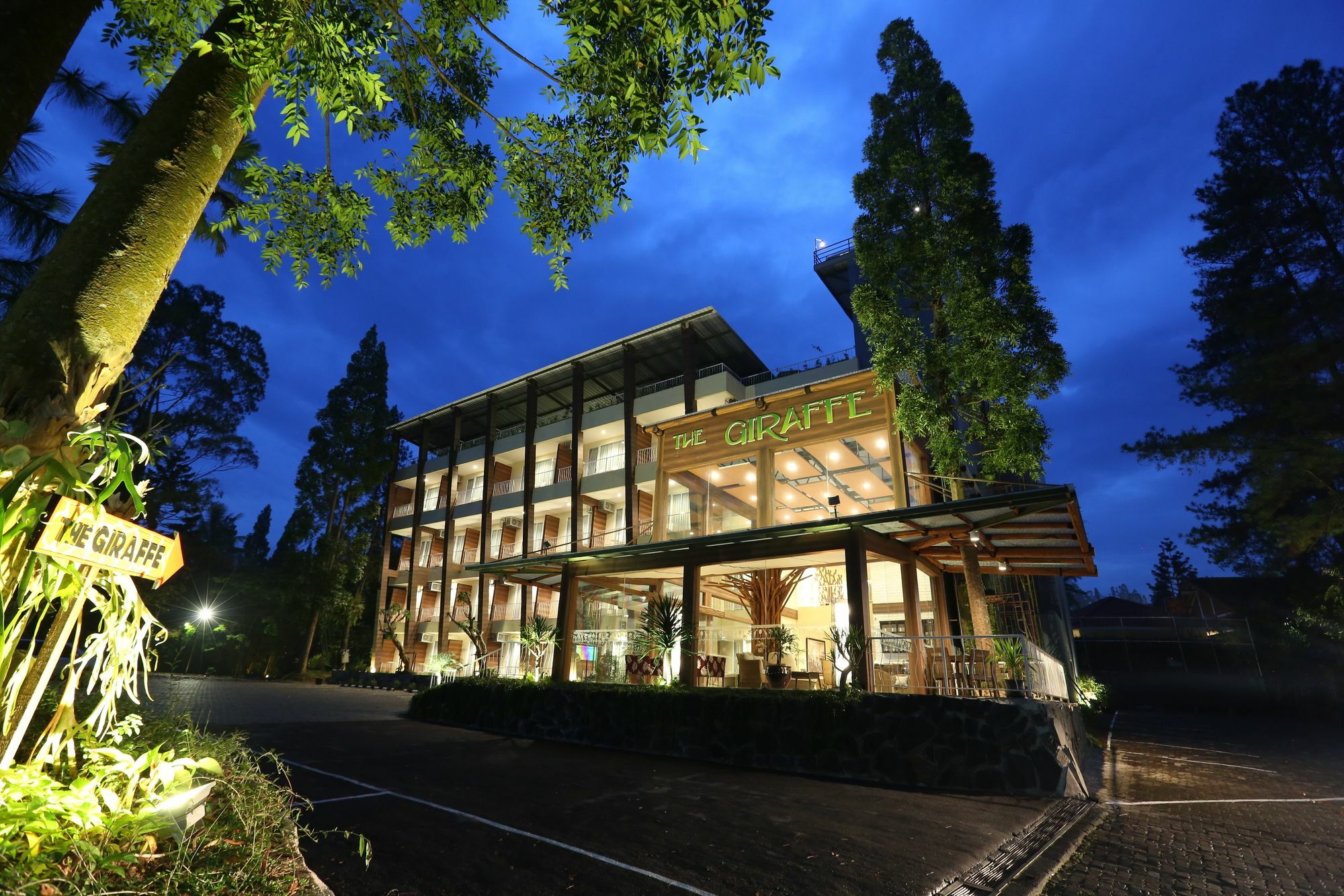 Royal Safari Garden Resort And Convention Bogor Exterior foto